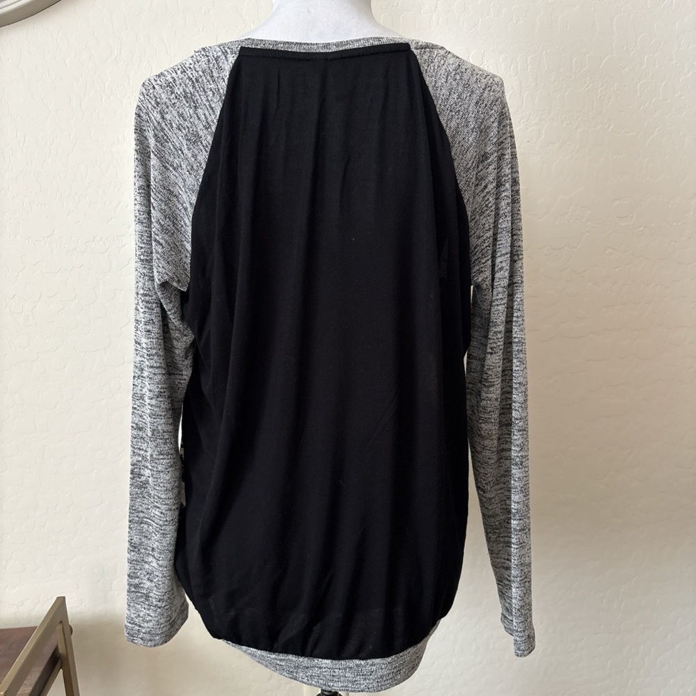 Bundle of Kut and Lucky Brand multicolor Tops with Floral Accents. L - Picture 3 of 13